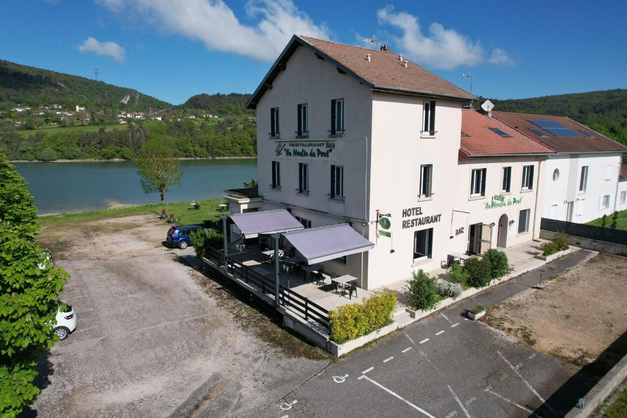 Au Moulin Du Pont Hotel Samognat Luaran gambar